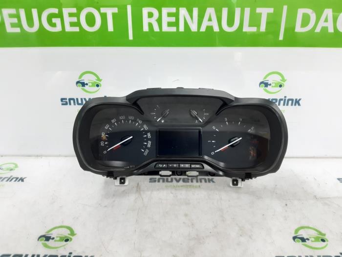 Begagnade Instrumentpanel Toyota ProAce City 1.5 D-4D 130 Pris € 199,65 Inklusive moms erbjuds av Snuverink Autodemontage