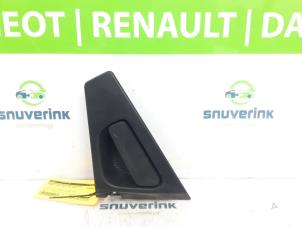 Używane Uchwyt drzwi prawych tylnych wersja 4-drzwiowa Renault Clio IV (5R) 1.6 Turbo 16V RS 200 EDC Cena € 15,00 Procedura marży oferowane przez Snuverink Autodemontage
