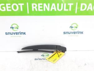 Używane Ramie wycieraczki tylnej Renault Clio IV (5R) 1.6 Turbo 16V RS 200 EDC Cena € 15,00 Procedura marży oferowane przez Snuverink Autodemontage