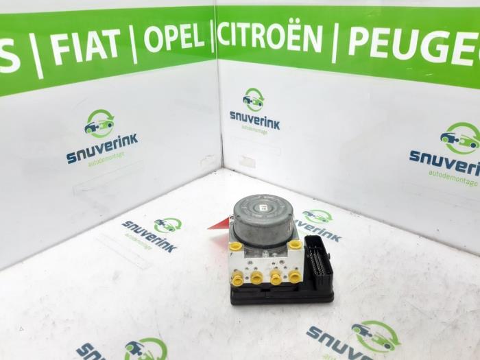 Begagnade ABS-pump DS Automobiles DS 3/Crossback (UC/UJ/UR) 1.2 12V PureTech 130 Pris € 292,49 Marginaltabell erbjuds av Snuverink Autodemontage