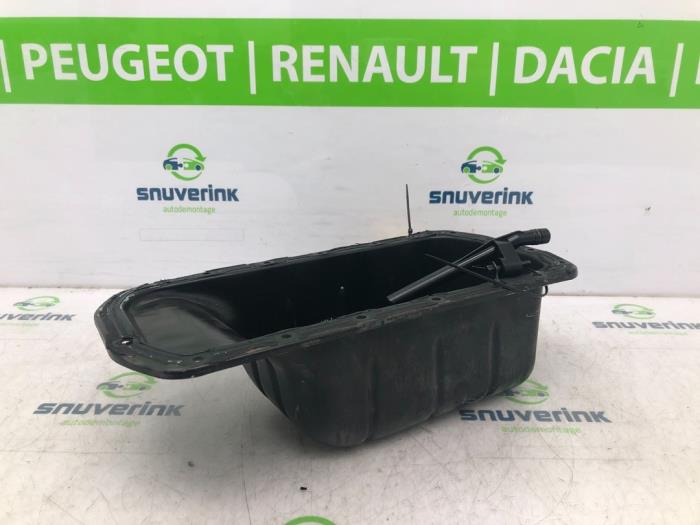 Usagé Couvercle carter Citroen DS3 (SA) 1.6 e-HDi Prix € 29,98 Règlement à la marge proposé par Snuverink Autodemontage