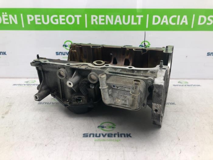 Usagé Couvercle carter Dacia Duster (HS) 1.2 TCE 16V Prix € 60,00 Règlement à la marge proposé par Snuverink Autodemontage