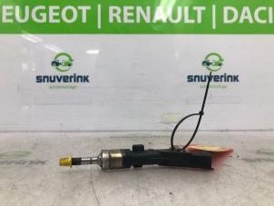 Used Injector (petrol injection) Citroen C4 Picasso (3D/3E) 1.2 12V PureTech 130 Price € 40,00 Margin scheme offered by Snuverink Autodemontage