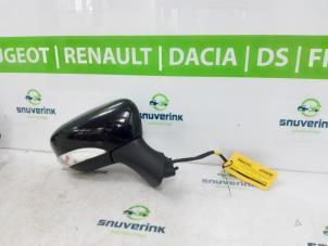 Used Wing mirror, right Renault Clio IV Estate/Grandtour (7R) 1.2 TCE 16V GT EDC Price € 50,00 Margin scheme offered by Snuverink Autodemontage