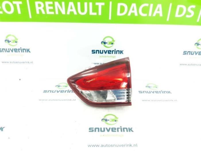 Taillight, right from a Renault Clio IV Estate/Grandtour (7R) 1.2 TCE 16V GT EDC 2016