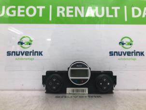 Gebrauchte Heizung Bedienpaneel Renault Scénic II (JM) 1.9 dCi 115 Preis € 35,00 Margenregelung angeboten von Snuverink Autodemontage