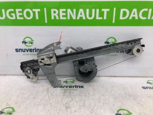 Used Window mechanism 2-door, front right Peugeot 107 1.0 12V Price € 25,00 Margin scheme offered by Snuverink Autodemontage