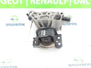 Usagé Support moteur Renault Clio IV (5R) 1.6 Turbo 16V RS 200 EDC Prix € 45,00 Règlement à la marge proposé par Snuverink Autodemontage
