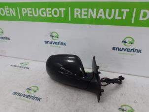 Usagé Rétroviseur extérieur droit Peugeot 307 SW (3H) 2.0 16V Prix € 40,00 Règlement à la marge proposé par Snuverink Autodemontage
