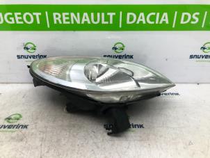 Used Headlight, right Citroen Xsara Picasso (CH) 1.6i 16V Price € 50,00 Margin scheme offered by Snuverink Autodemontage