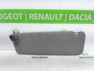 Used Sun visor Renault Master IV (MA/MB/MC/MD/MH/MF/MG/MH) 2.3 dCi 135 16V FWD Price € 30,25 Inclusive VAT offered by Snuverink Autodemontage