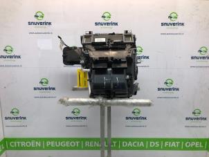 Used Heater housing Renault Clio IV Estate/Grandtour (7R) 1.2 TCE 16V GT EDC Price € 275,00 Margin scheme offered by Snuverink Autodemontage