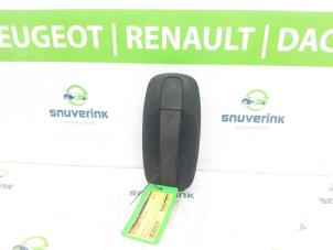 Gebrauchte Schiebetürgriff rechts Opel Vivaro 2.5 CDTI 16V Preis € 48,40 Mit Mehrwertsteuer angeboten von Snuverink Autodemontage