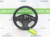 Steering wheel mounted radio control from a Opel Vivaro, 2000 / 2014 2.5 CDTI 16V, Delivery, Diesel, 2.464cc, 107kW (145pk), FWD, G9U630; G9U632; EURO4, 2006-08 / 2014-07, F7 2009