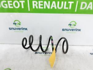 Używane Sprezyna srubowa tyl Renault Clio V (RJAB) 1.0 TCe 90 12V Cena € 30,00 Procedura marży oferowane przez Snuverink Autodemontage