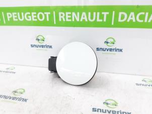 Used Tank cap cover Renault Clio V (RJAB) 1.0 TCe 90 12V Price € 50,00 Margin scheme offered by Snuverink Autodemontage