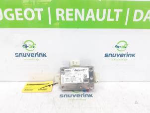 Used Navigation module Renault Clio V (RJAB) 1.0 TCe 90 12V Price € 150,00 Margin scheme offered by Snuverink Autodemontage