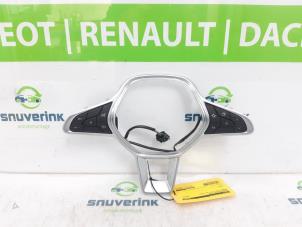 Used Steering wheel mounted radio control Renault Clio V (RJAB) 1.0 TCe 90 12V Price € 50,00 Margin scheme offered by Snuverink Autodemontage