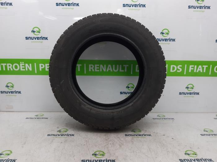 Używane Opona zimowa Cena € 24,98 Procedura marży oferowane przez Snuverink Autodemontage