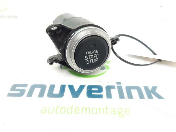 Używane Przelacznik Start/Stop Kia Stonic (YB) 1.0i T-GDi 12V Eco-Dynamics+ Cena € 14,98 Procedura marży oferowane przez Snuverink Autodemontage