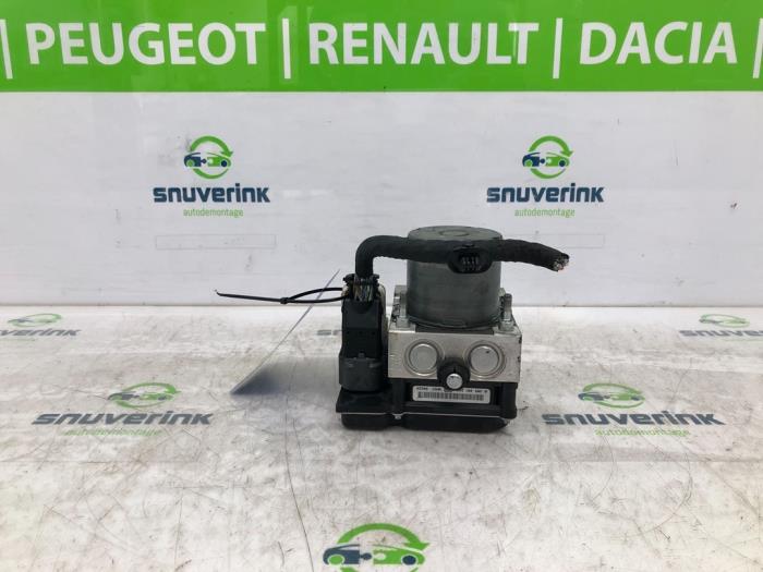 Used ABS pump Peugeot 508 SW (8E/8U) 2.0 HDiF 16V Price € 202,49 Margin scheme offered by Snuverink Autodemontage