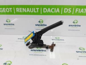 Usagé Levier frein à main Citroen DS3 (SA) 1.4 HDi Prix € 30,00 Règlement à la marge proposé par Snuverink Autodemontage