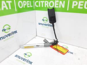 Gebrauchte Sicherheitsgurt Schließe rechts vorne Citroen C4 Picasso (UD/UE/UF) 1.6 16V VTi 120 Preis auf Anfrage angeboten von Snuverink Autodemontage