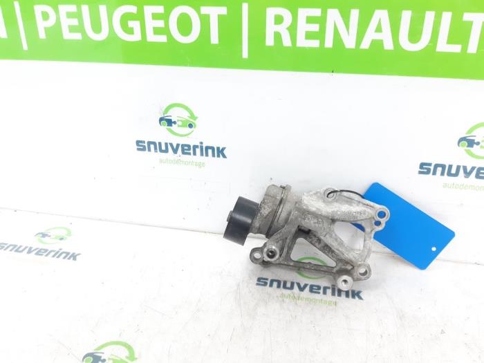 Gebrauchte Dynamostütze oben Peugeot 208 I (CA/CC/CK/CL) 1.2 Vti 12V PureTech 82 Preis € 34,98 Margenregelung angeboten von Snuverink Autodemontage