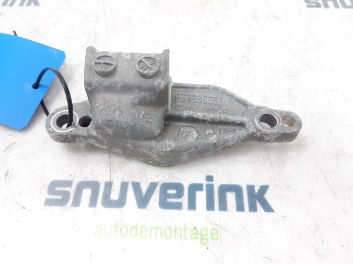 Gebrauchte Dynamostütze oben Peugeot 208 I (CA/CC/CK/CL) 1.2 Vti 12V PureTech 82 Preis € 34,98 Margenregelung angeboten von Snuverink Autodemontage