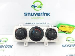 Usados Panel de control de calefacción Renault Master IV (FV) 2.3 dCi 145 16V FWD Precio € 66,55 IVA incluido ofrecido por Snuverink Autodemontage