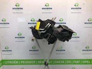 Usados Cuerpo de calefactor Renault Master IV (FV) 2.3 dCi 145 16V FWD Precio € 272,25 IVA incluido ofrecido por Snuverink Autodemontage