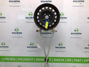 Usagé Jante Peugeot 107 1.0 12V Prix € 25,00 Règlement à la marge proposé par Snuverink Autodemontage
