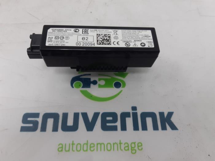 Używane Modul telefoniczny Opel Astra L (F3/FB/FM/FP) 1.2 Turbo 110 12V Cena € 61,69 Z VAT oferowane przez Snuverink Autodemontage