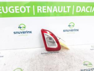 Used Taillight, left Renault Twingo II (CN) 1.5 dCi 75 FAP Price € 20,00 Margin scheme offered by Snuverink Autodemontage