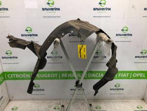 Used Inner wheel arch Renault Koleos I 2.5 16V 4x4 Price on request offered by Snuverink Autodemontage