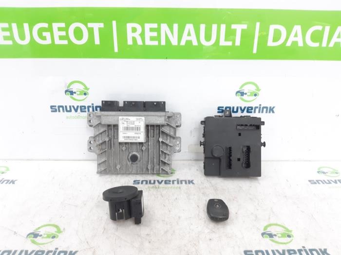 Used Engine management computer Renault Twingo II (CN) 1.5 dCi 75 FAP Price € 149,98 Margin scheme offered by Snuverink Autodemontage