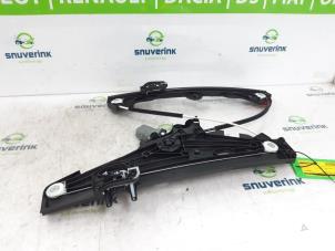 Used Window mechanism 4-door, front right Opel Astra L (F3/FB/FM/FP) 1.2 Turbo 110 12V Price € 130,00 Margin scheme offered by Snuverink Autodemontage