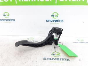 Used Accelerator pedal Opel Astra L (F3/FB/FM/FP) 1.2 Turbo 110 12V Price € 30,00 Margin scheme offered by Snuverink Autodemontage