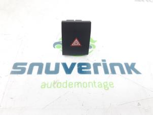 Used Panic lighting switch Opel Astra L (F3/FB/FM/FP) 1.2 Turbo 110 12V Price € 30,00 Margin scheme offered by Snuverink Autodemontage