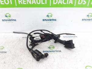 Used Wiring harness Opel Astra L (F3/FB/FM/FP) 1.2 Turbo 110 12V Price € 40,00 Margin scheme offered by Snuverink Autodemontage
