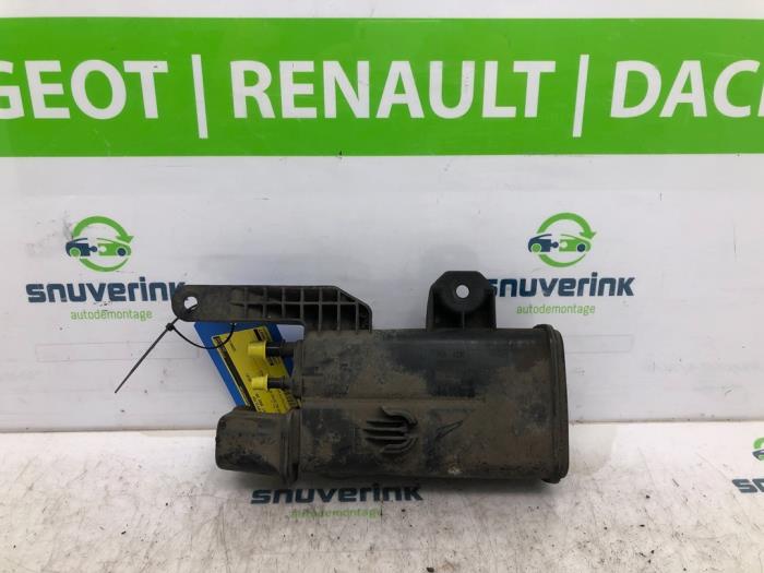 Begagnade Kolfilter Peugeot 3008 I (0U/HU) 1.6 VTI 16V Pris € 30,60 Marginaltabell erbjuds av Snuverink Autodemontage