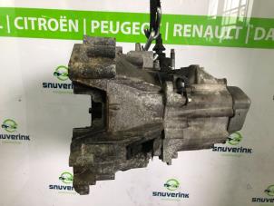 Używane Skrzynia biegów Peugeot Boxer (U9) 2.2 HDi 100 Euro 4 Cena € 665,50 Z VAT oferowane przez Snuverink Autodemontage