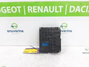 Used AUX / USB connection Fiat Grande Punto (199) 1.4 Price on request offered by Snuverink Autodemontage