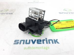 Used Cooling fan resistor Opel Astra L (F3/FB/FM/FP) 1.2 Turbo 110 12V Price € 25,00 Margin scheme offered by Snuverink Autodemontage