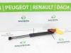 Renault Clio IV (5R) 0.9 Energy TCE 90 12V Set of tailgate gas struts