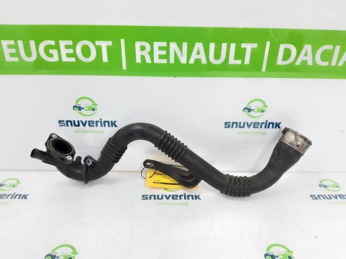 Gebrauchte Intercooler Schlauch Renault Clio IV (5R) 0.9 Energy TCE 90 12V Preis € 25,48 Margenregelung angeboten von Snuverink Autodemontage