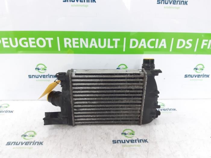 Intercooler from a Renault Clio IV (5R) 0.9 Energy TCE 90 12V 2013