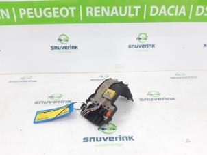 Used Fuse box Peugeot 308 (4A/C) 1.4 VTI 16V Price € 30,00 Margin scheme offered by Snuverink Autodemontage