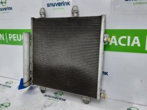 Usagé Condensateur clim Peugeot 108 1.0 12V Prix € 70,00 Règlement à la marge proposé par Snuverink Autodemontage