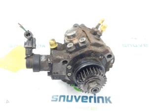 Usados Bomba de gasolina mecánica Renault Master IV (FV) 2.3 dCi 145 16V FWD Precio de solicitud ofrecido por Snuverink Autodemontage